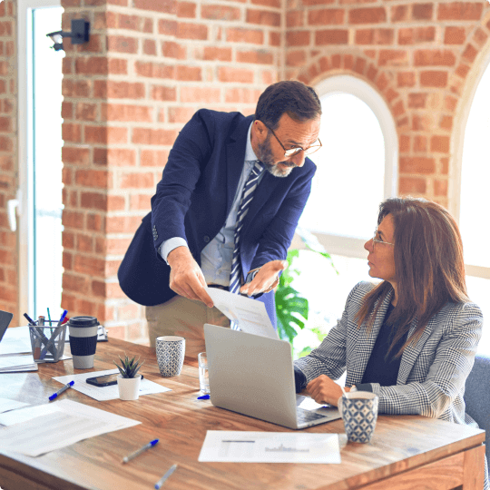 AlpTronPro - Team von Kryptowährungsexperten